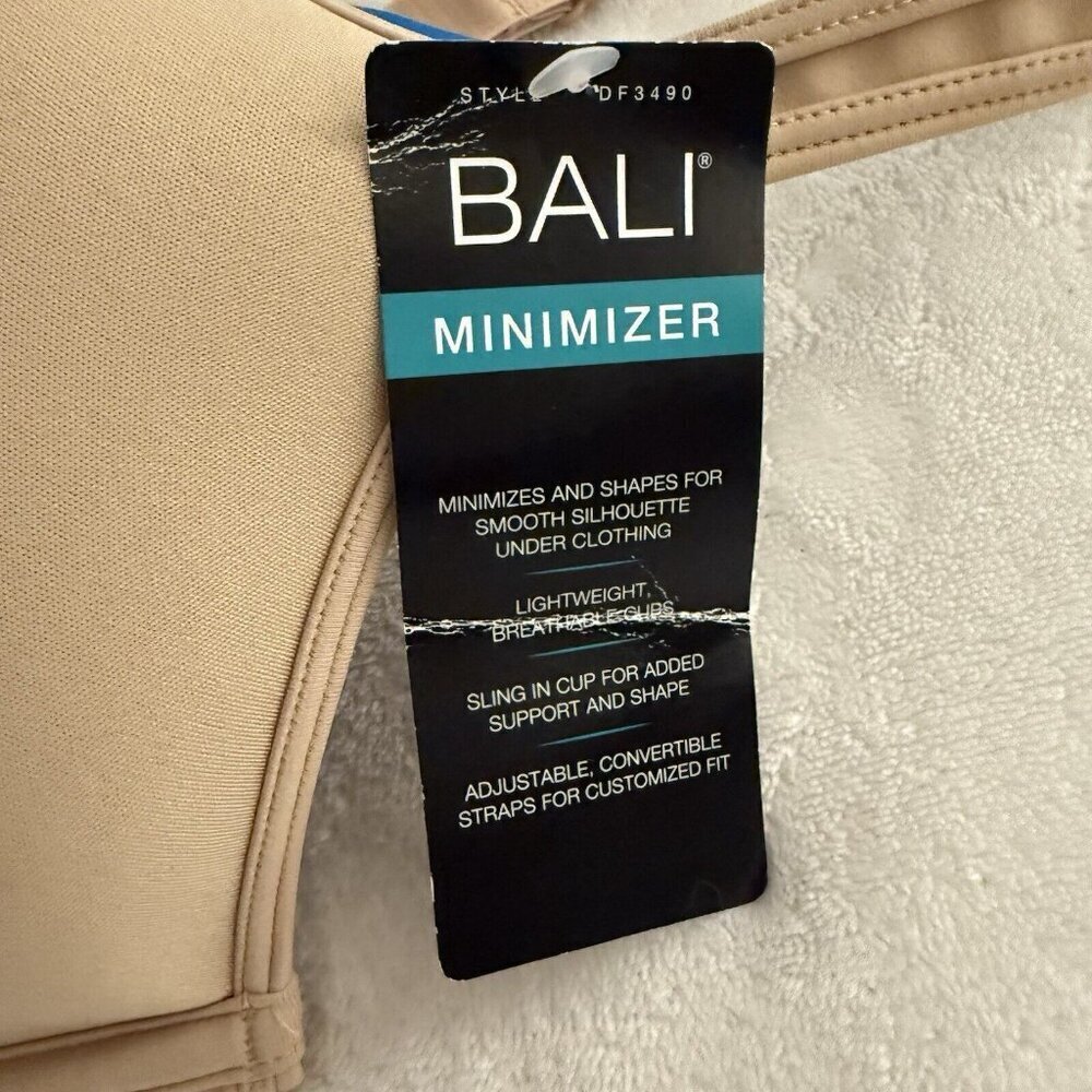 NWT Bali One Smooth Ultra‎ Light Minimizer Underwire Bra Womens Size 38DDD Beige - Picture 2 of 9